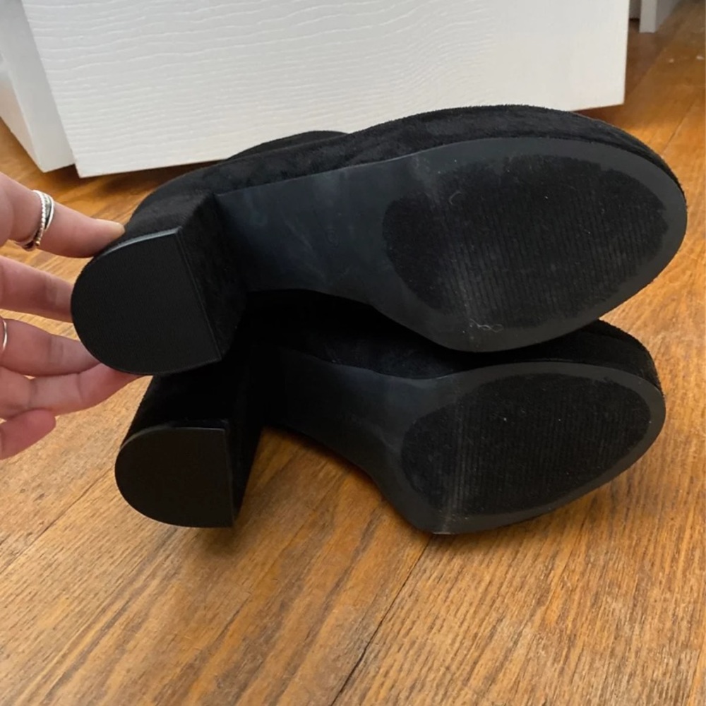 Lulu's Black Ankle Boots - Picture 3 of 3